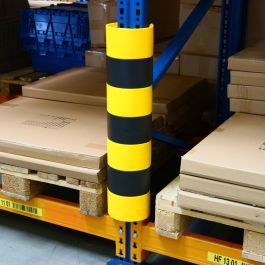 Plastic rack guard for rack supports of 100–120 mm